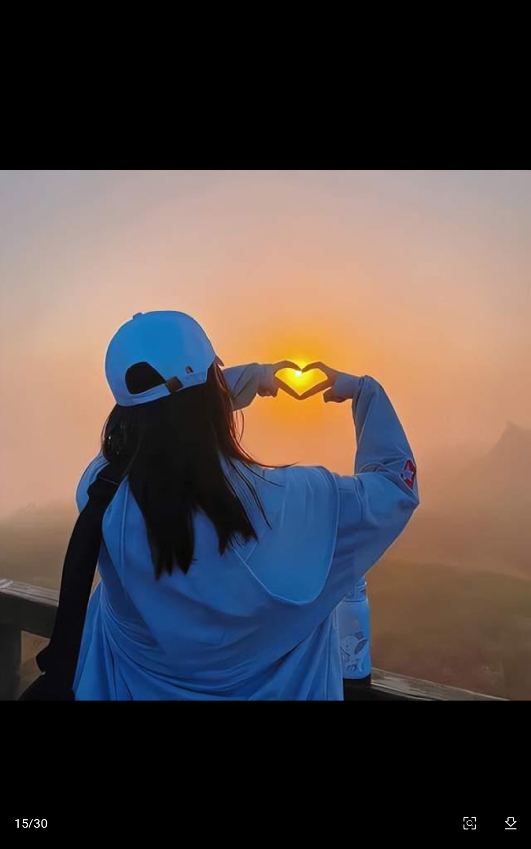 背景的话都是在海边呢,特别好看,你们都可以去用一下呀,不喜欢也可以