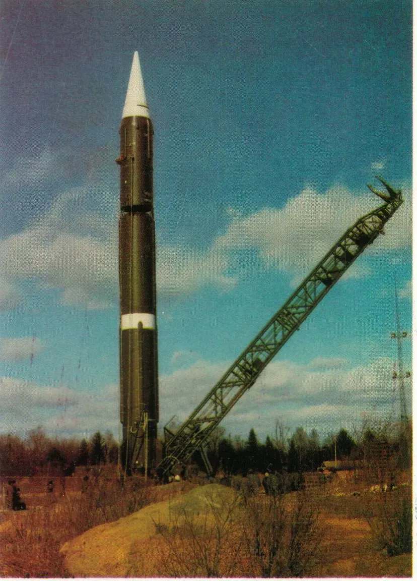 黑战争导弹梦奴老式中程导弹发射图片导弹发射essm导弹一坑四弹梦奴