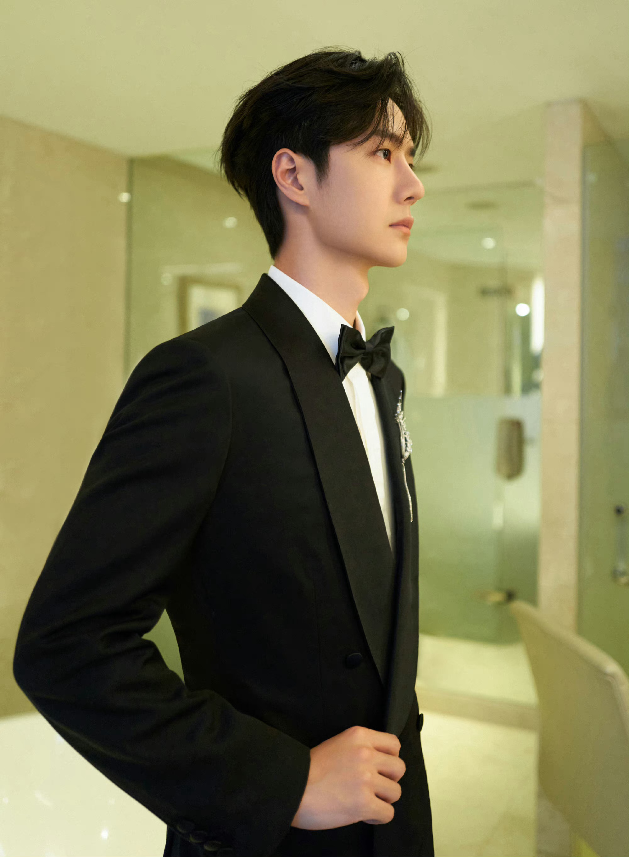 恭喜一博获奖,正如他所说,今年才真正步入电影领域