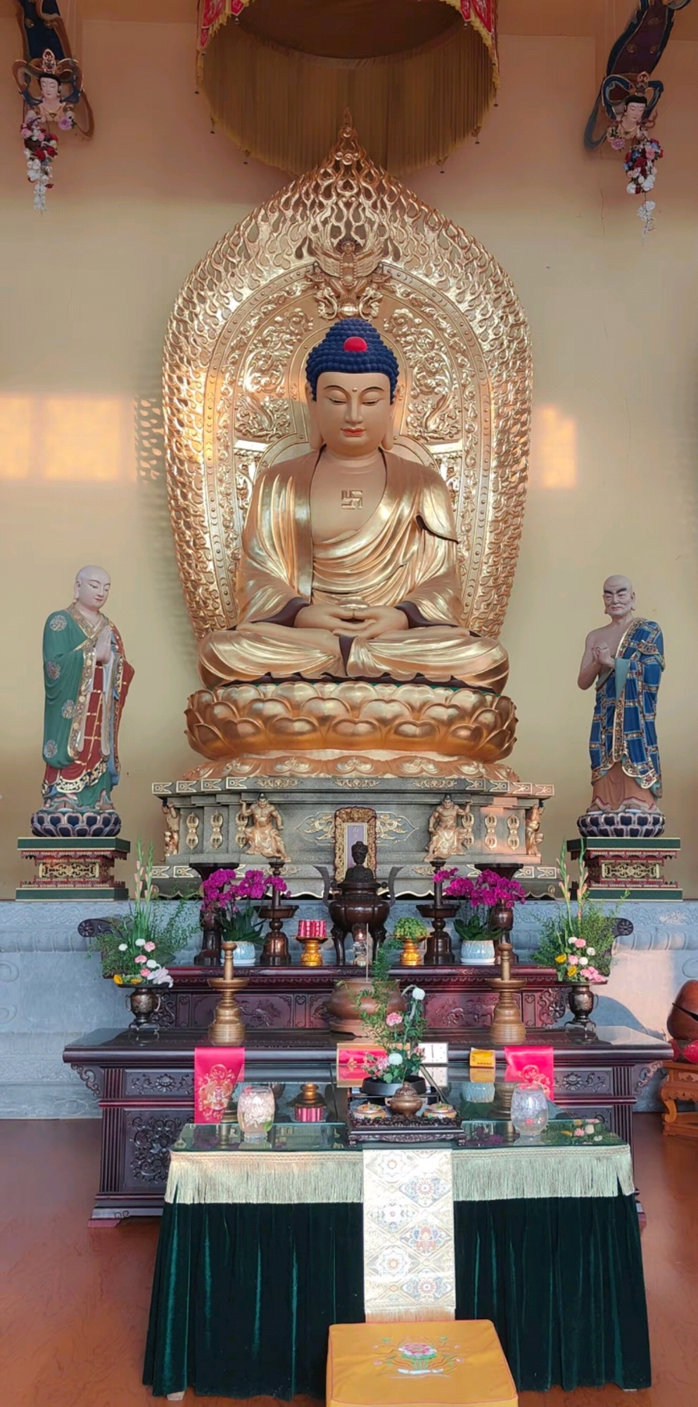 佛经告诉我们:"菩萨六度,布施为首" 世上最厉害的福报,就是布施[福]当