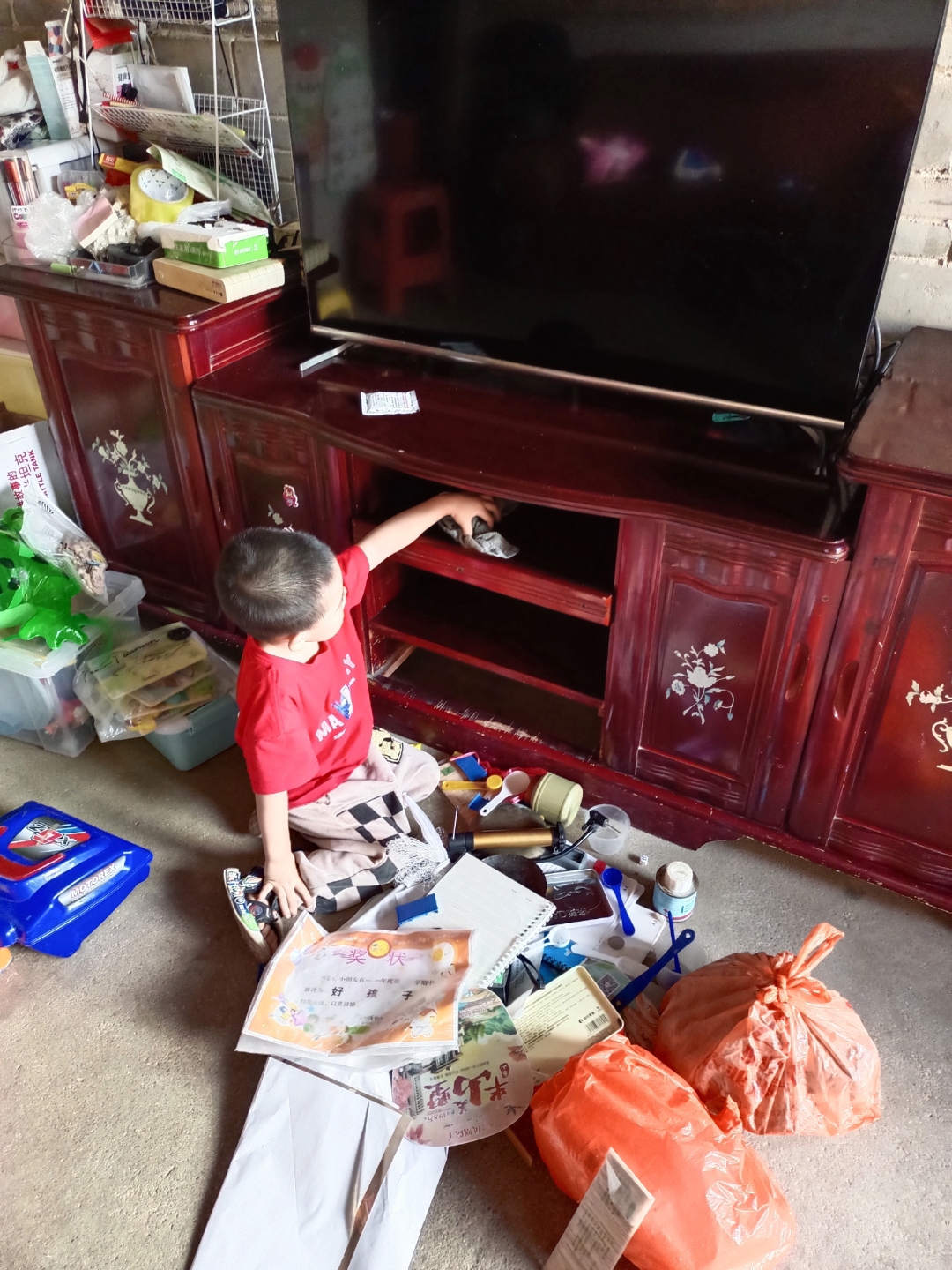 这回又得花时间放回去了 干了一会说真的要去拉屎 等你干点活有点难等