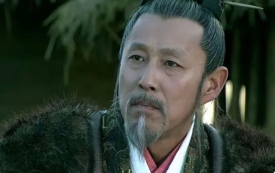 刘邦眼神阴戾对张良说:"朕老了,现在什么都做不了,爱卿也要辞官归隐吗