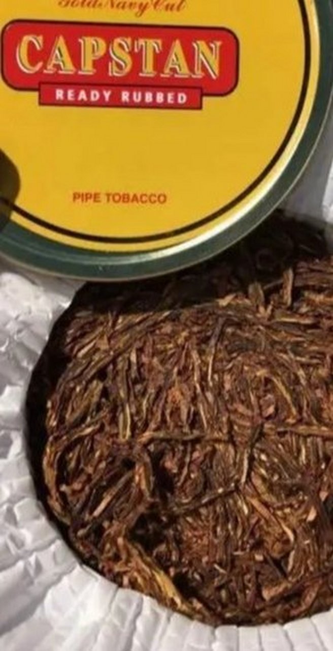烟斗客的顶级粮草:  capstan系列分为四种:蓝色(中等劲道)和黄色(淡