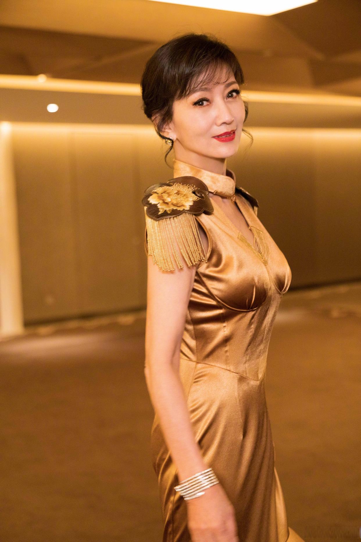 🌹赵雅芝,这位永恒的东方女神,以她独特的魅力和演技征服了无数观众