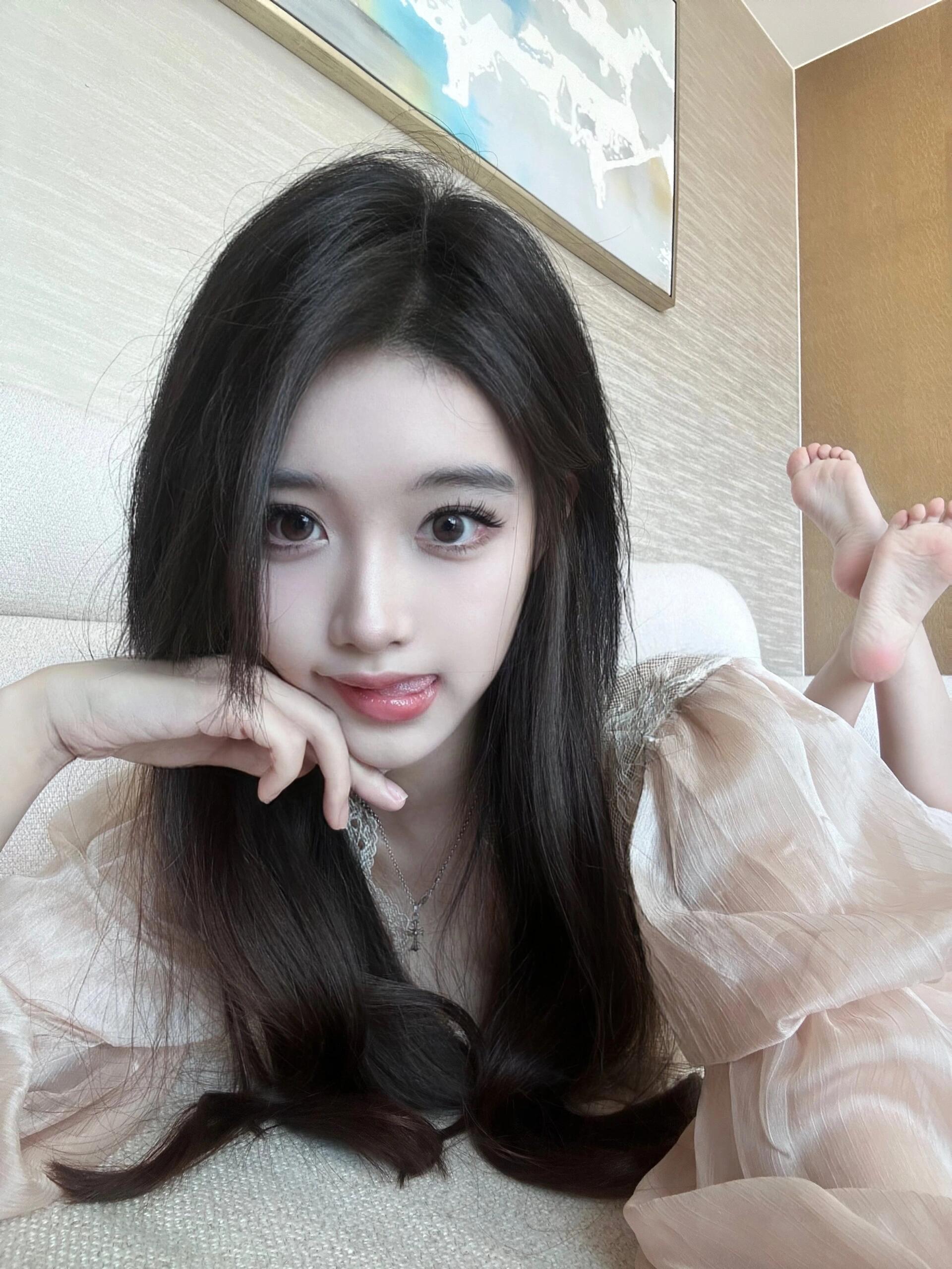 美女# 露个脸,原味!