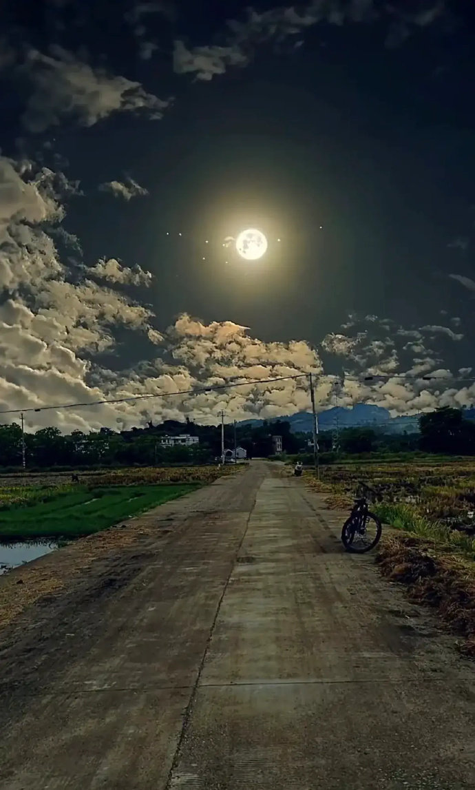 据说老一辈小时候的夜晚是这样的,真的吗 676767#朋友圈背景图