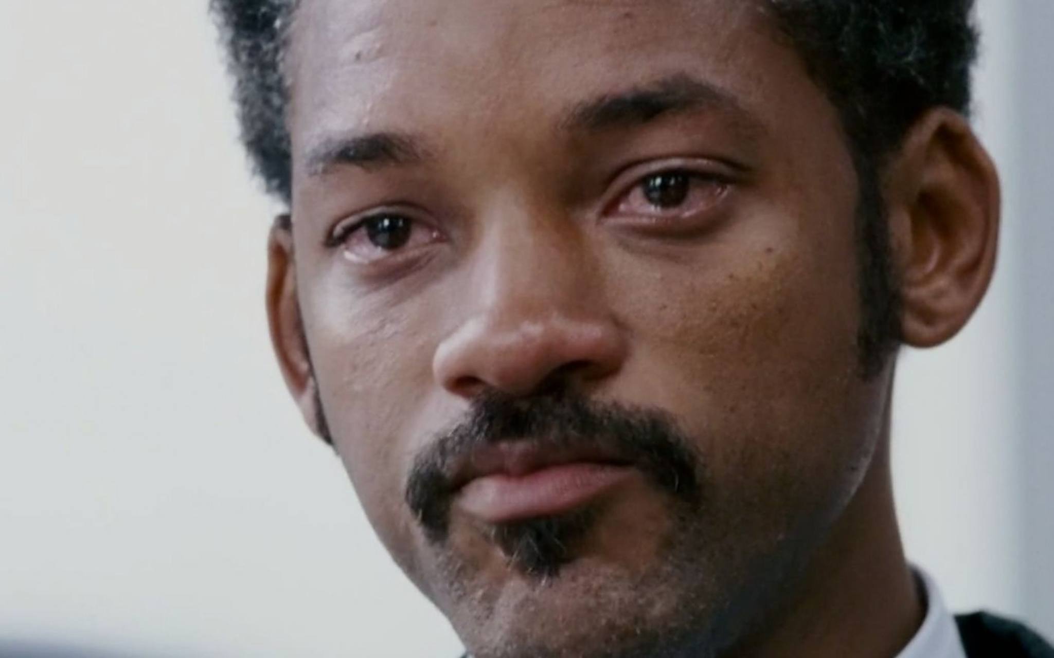 罗曼罗兰说:"世界上只有一种英雄主义,就是在认清生活的真相之后,依然