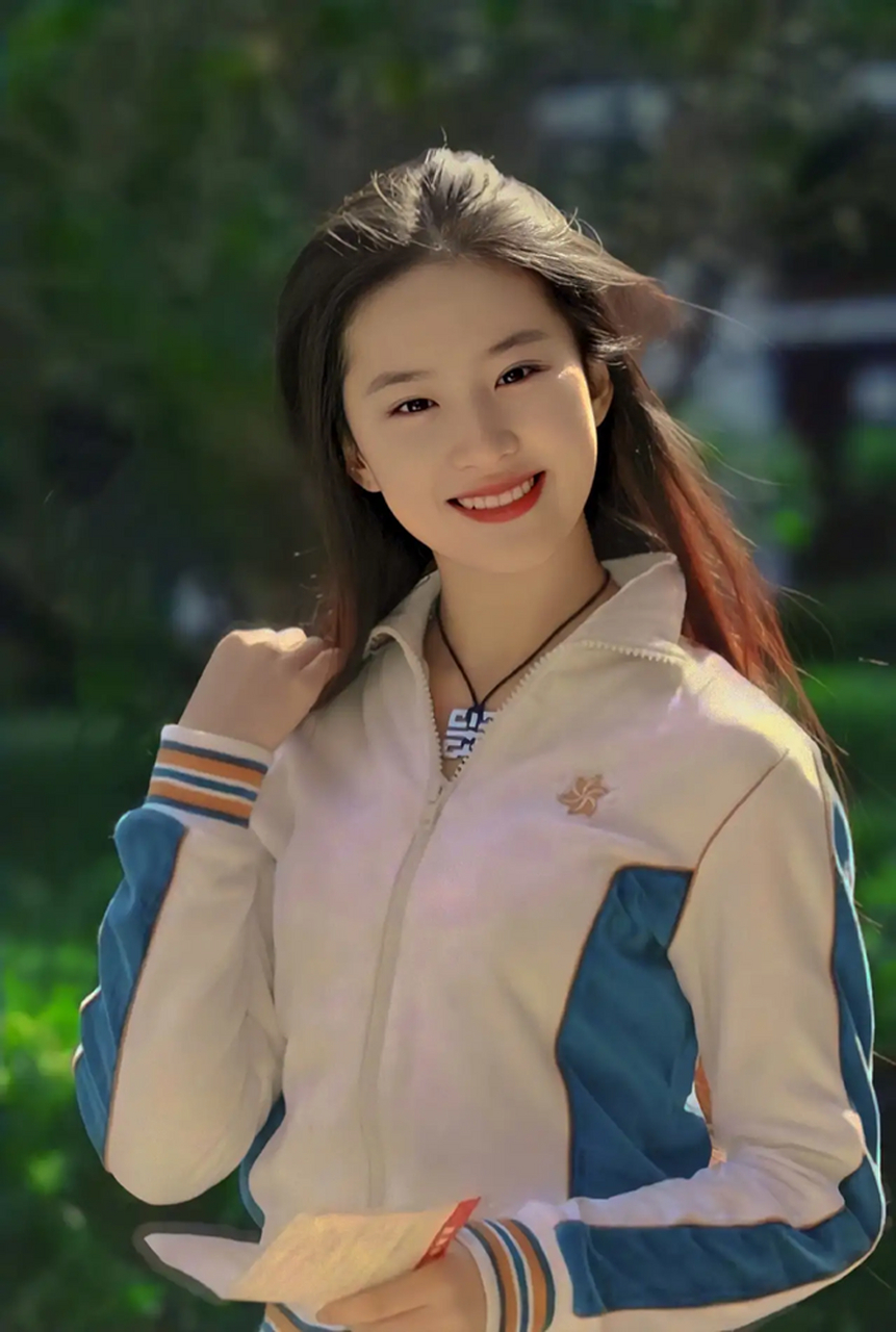 17岁的刘亦菲,青春甜美,美若天仙!