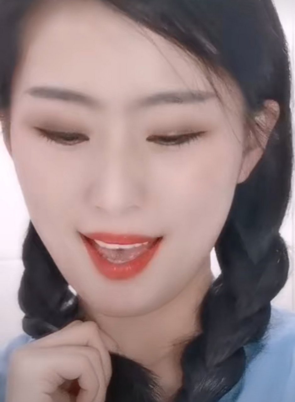 中国著名女网红乔青羽