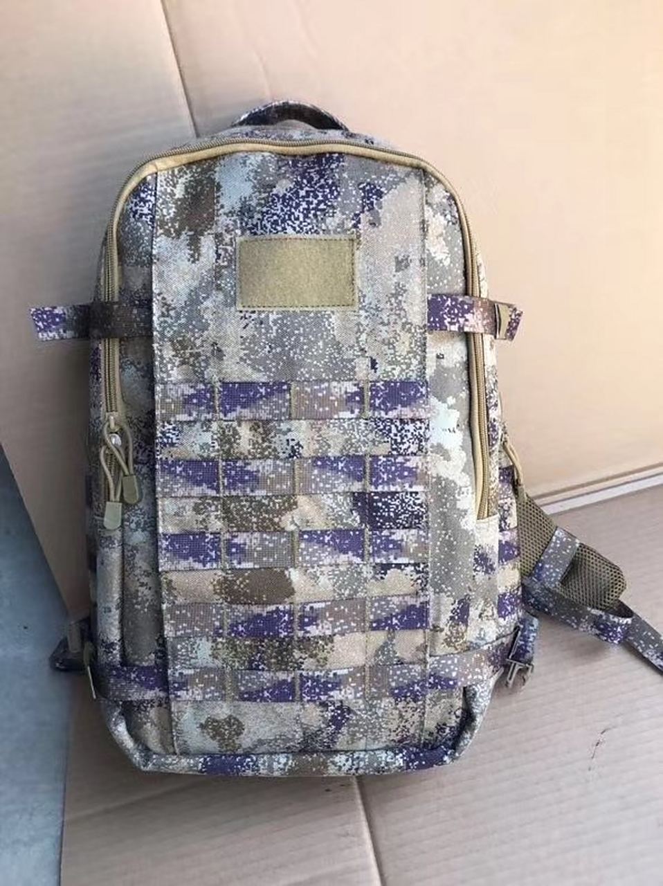 军事# [单兵装备] 再发一组中国最新的星空迷彩作训包.