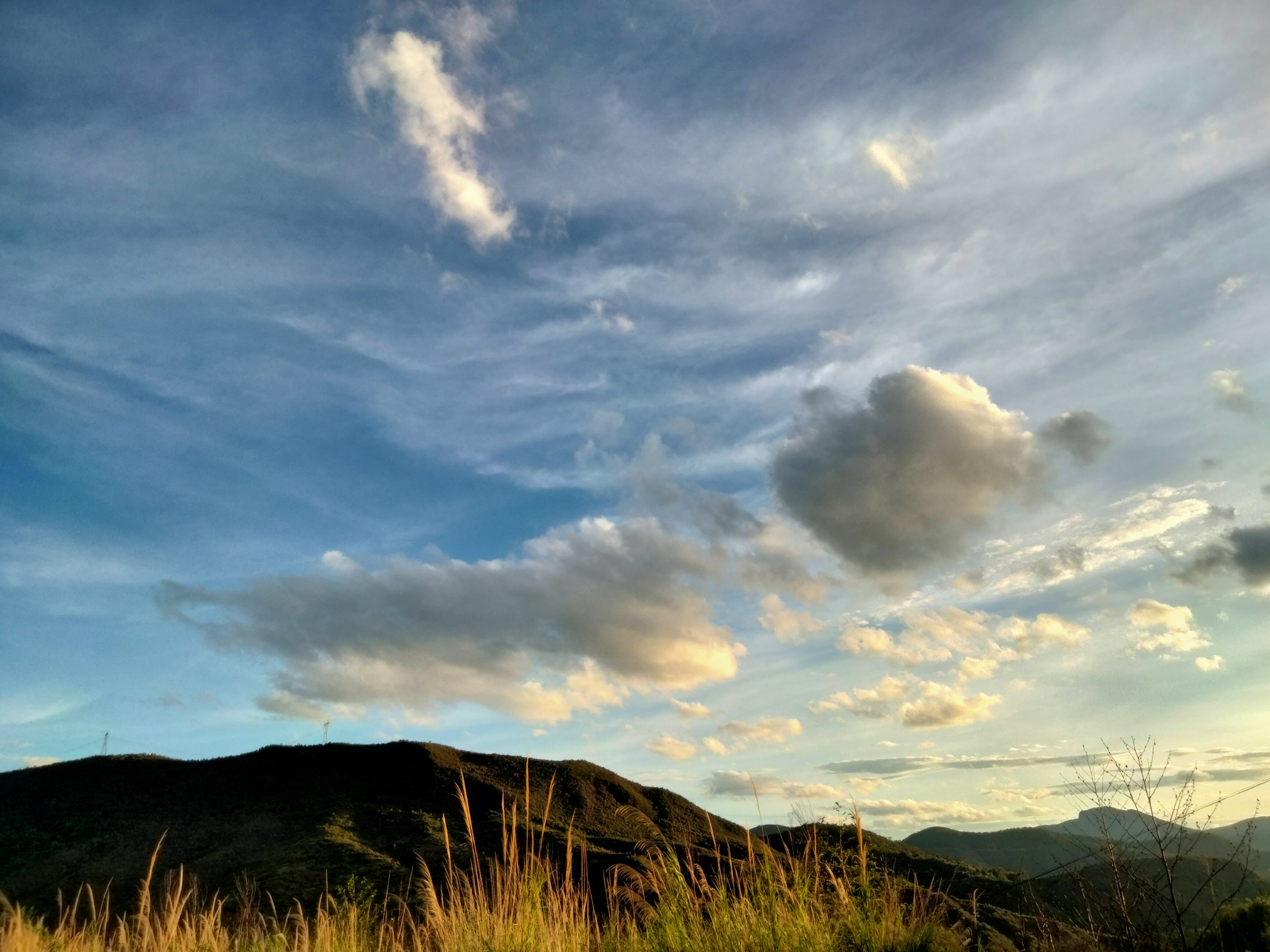 云南的天空真不需要滤镜,其他无所谓,就这风景心情愉悦