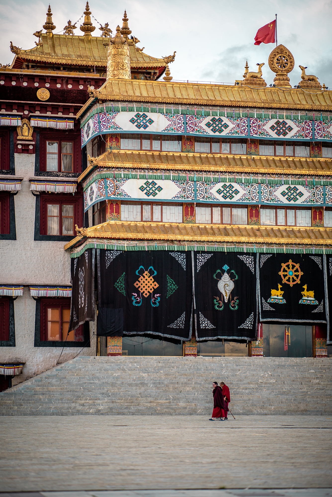 理塘是世界最高的县城!  海拔有4000米以上!