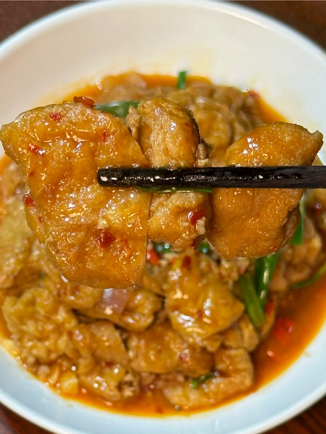 豆泡吸满汤汁,香得很,能让孩子多东北麻辣烫 豆泡