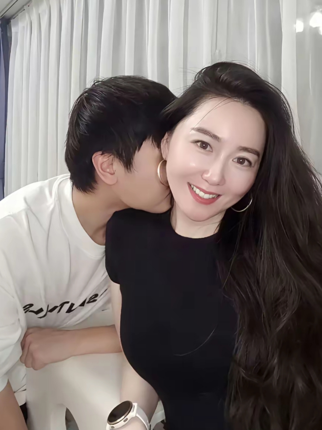 38岁谈了个"00后"男朋友,这体验太独特啦