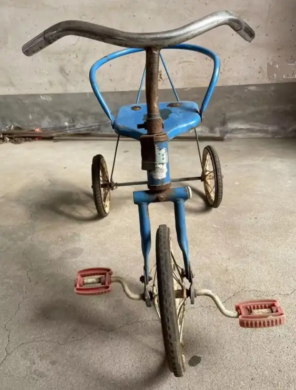 小时候,家里有这个车的都是有钱人