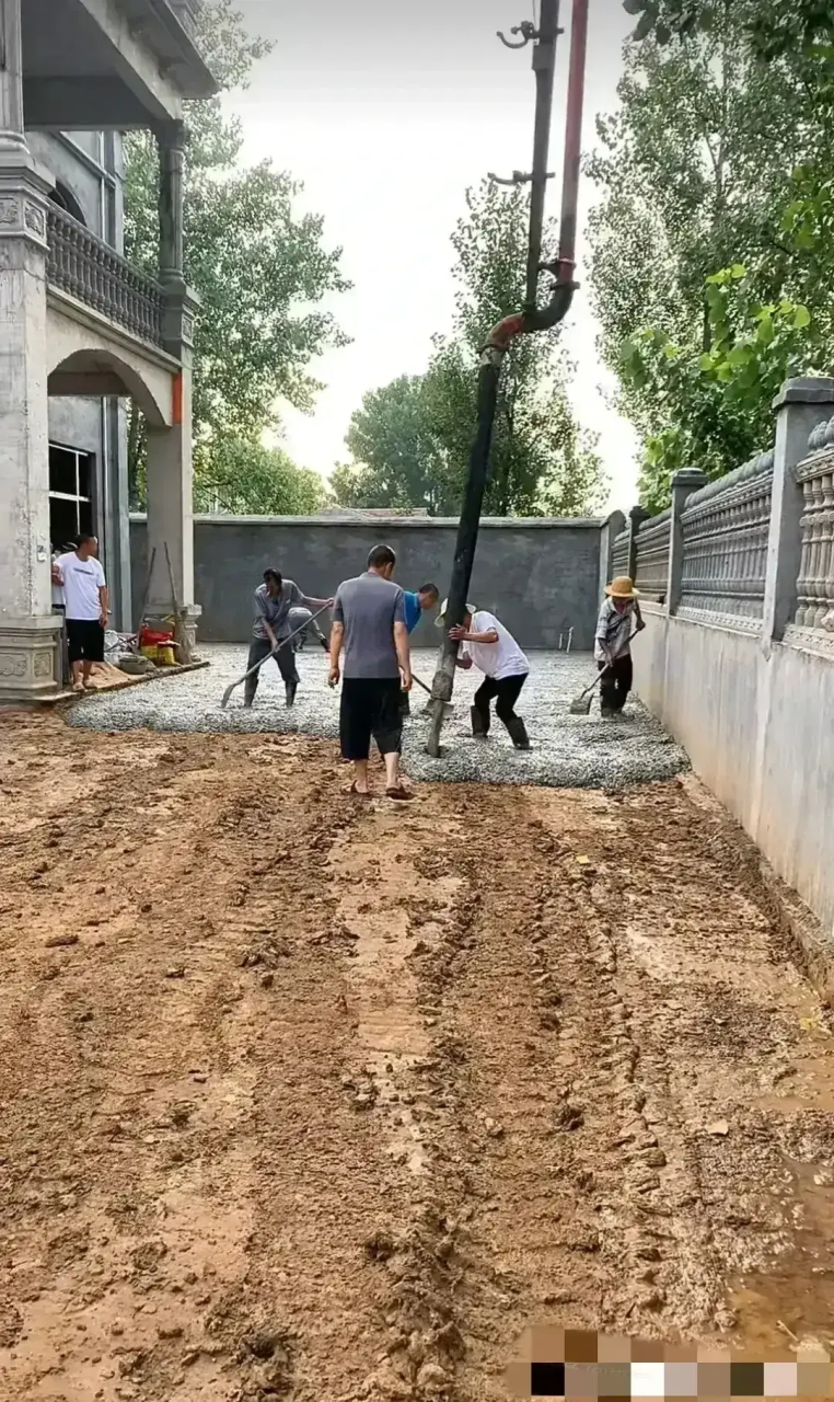 屋主这样建房子,不出二年,肠子都得悔青吧