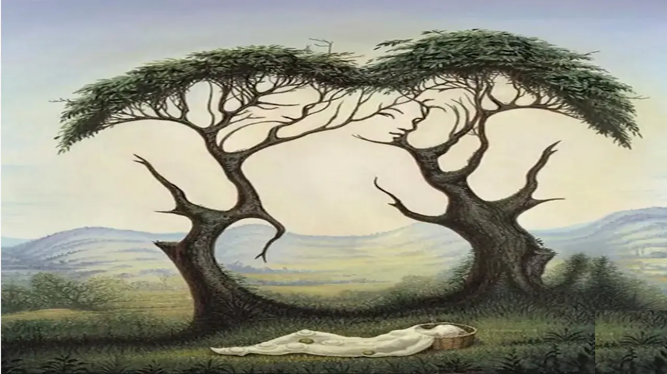 测眼力:这棵树有10个人,看出6人才算正常,全找出是高智商,你能找到几