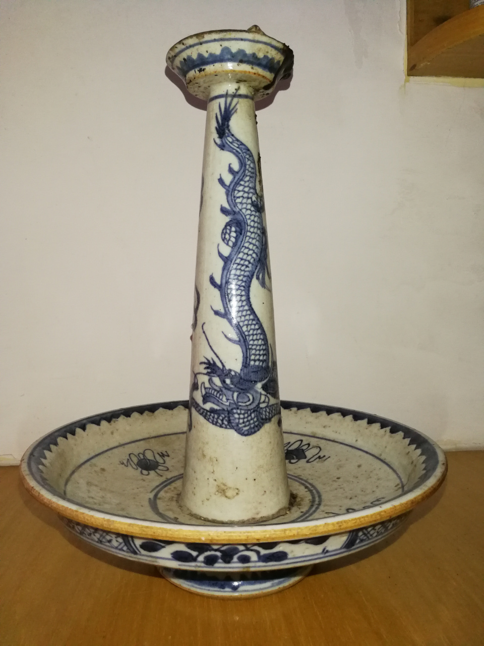 明代崇祯青花龙纹烛台,品相好