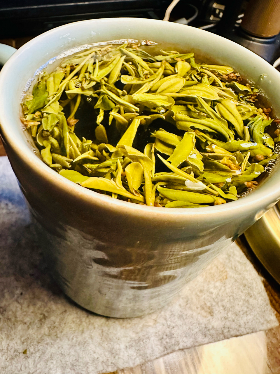 一轮秋影转金波