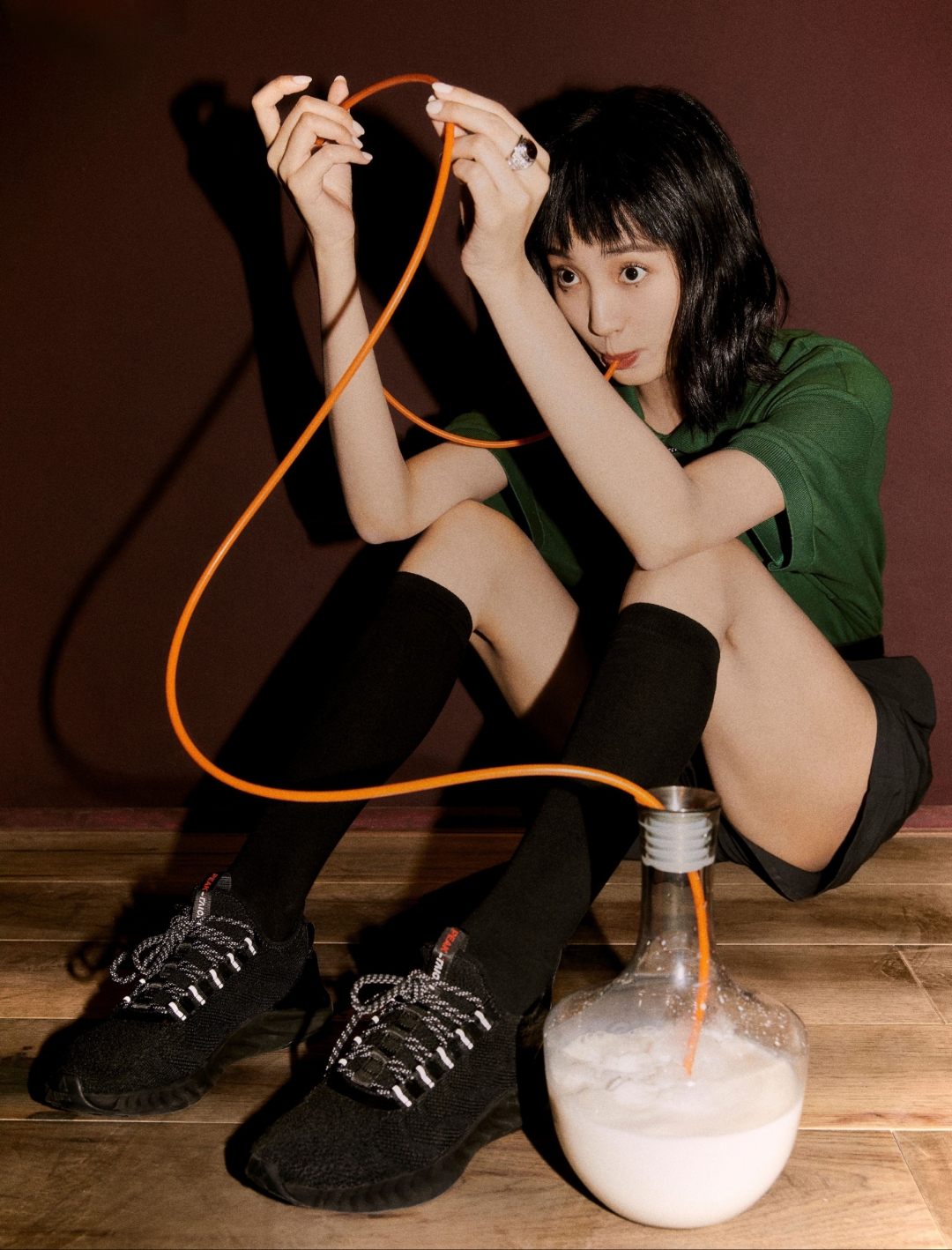 紫璇之美,如春水映梨花,清丽不可方物