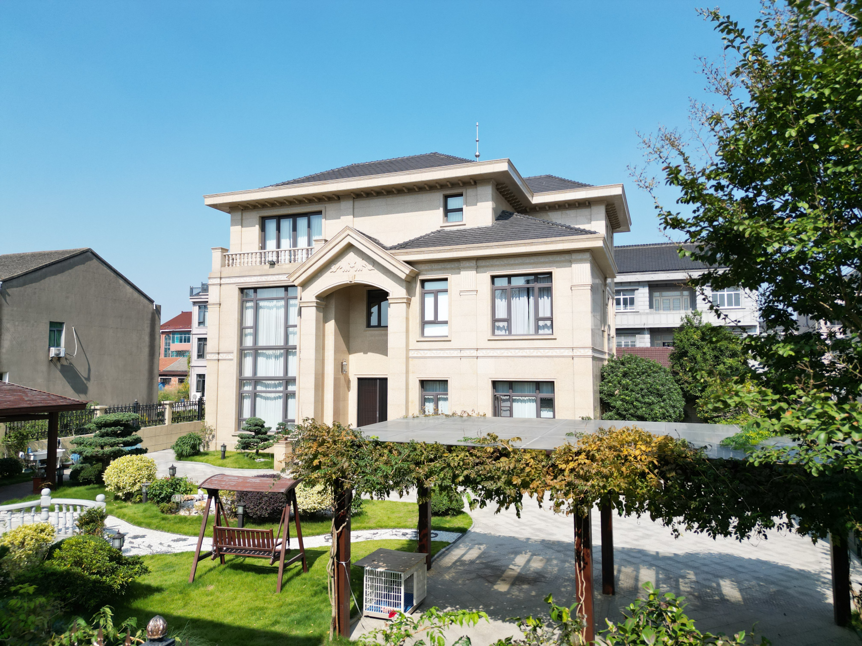 2023年高典别墅设计案例实地航拍,第56站,坐标:慈溪市胜东村.