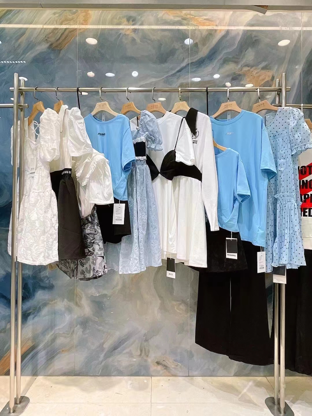 实体店不做了,2000多件靓妹杂款批发, 9
