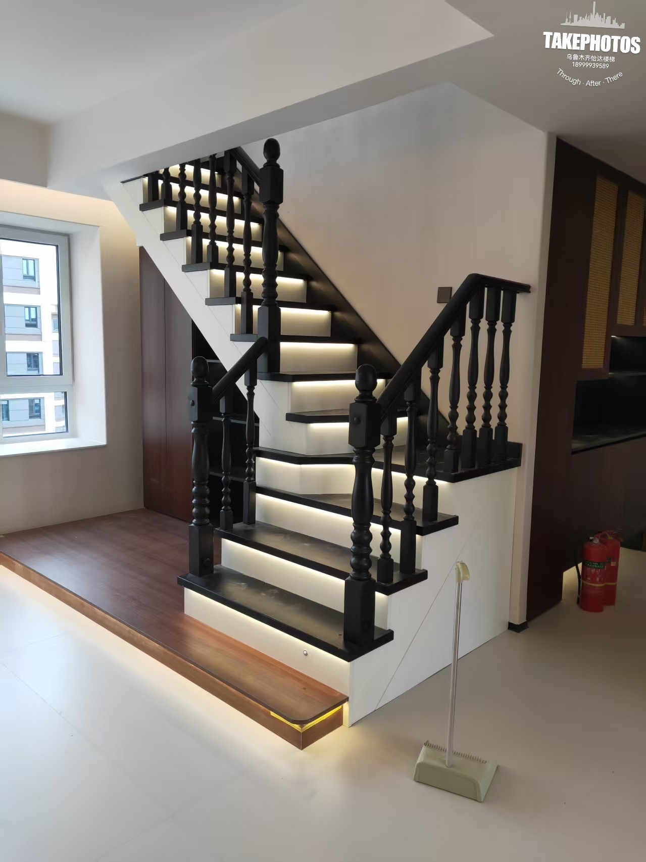 2025年4月11日完工的,给乌鲁木齐市吾悦花园小区b5栋楼做的实木楼梯