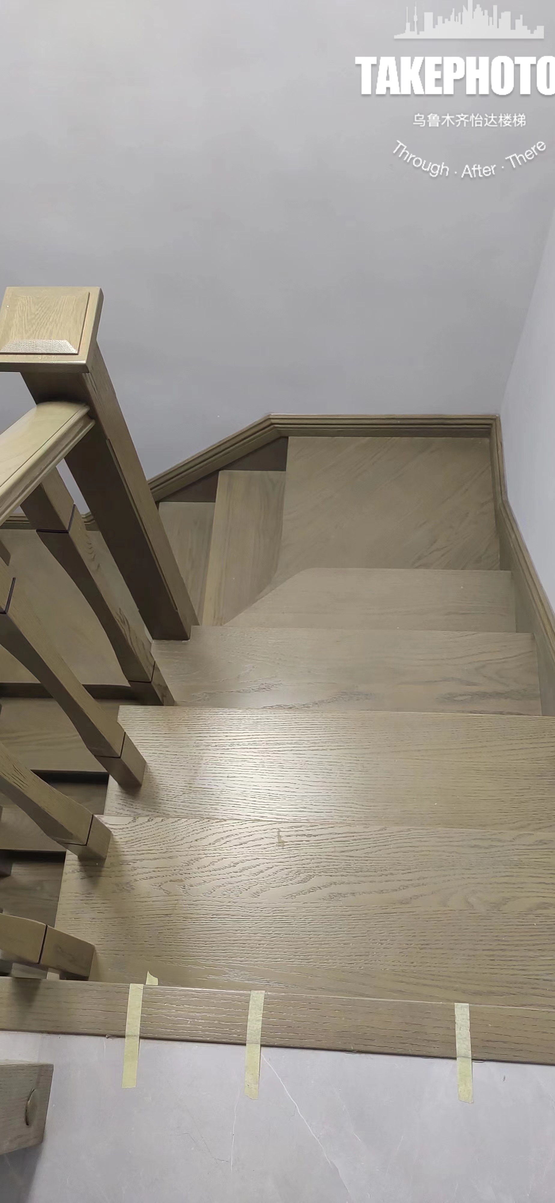 2022年9月30日完工的,给乌鲁木齐南湖明珠二期做的红橡木楼梯,红橡木.