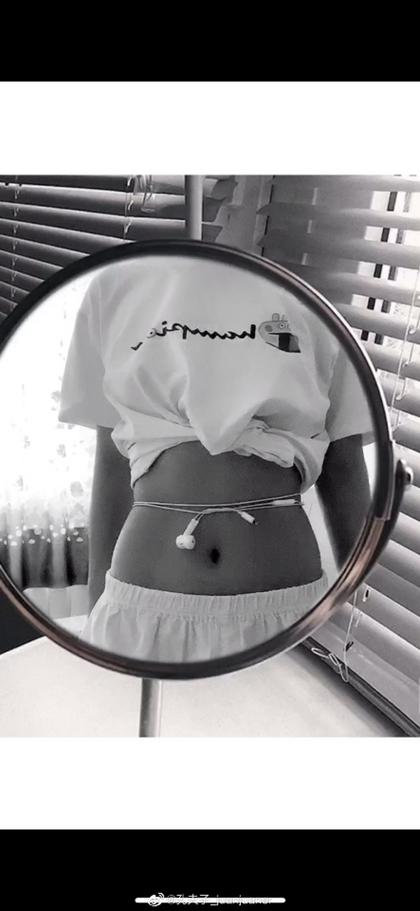 我家窗外的雪景#  耳机线缠腰,大多数人关注的是腰围 只有少数人