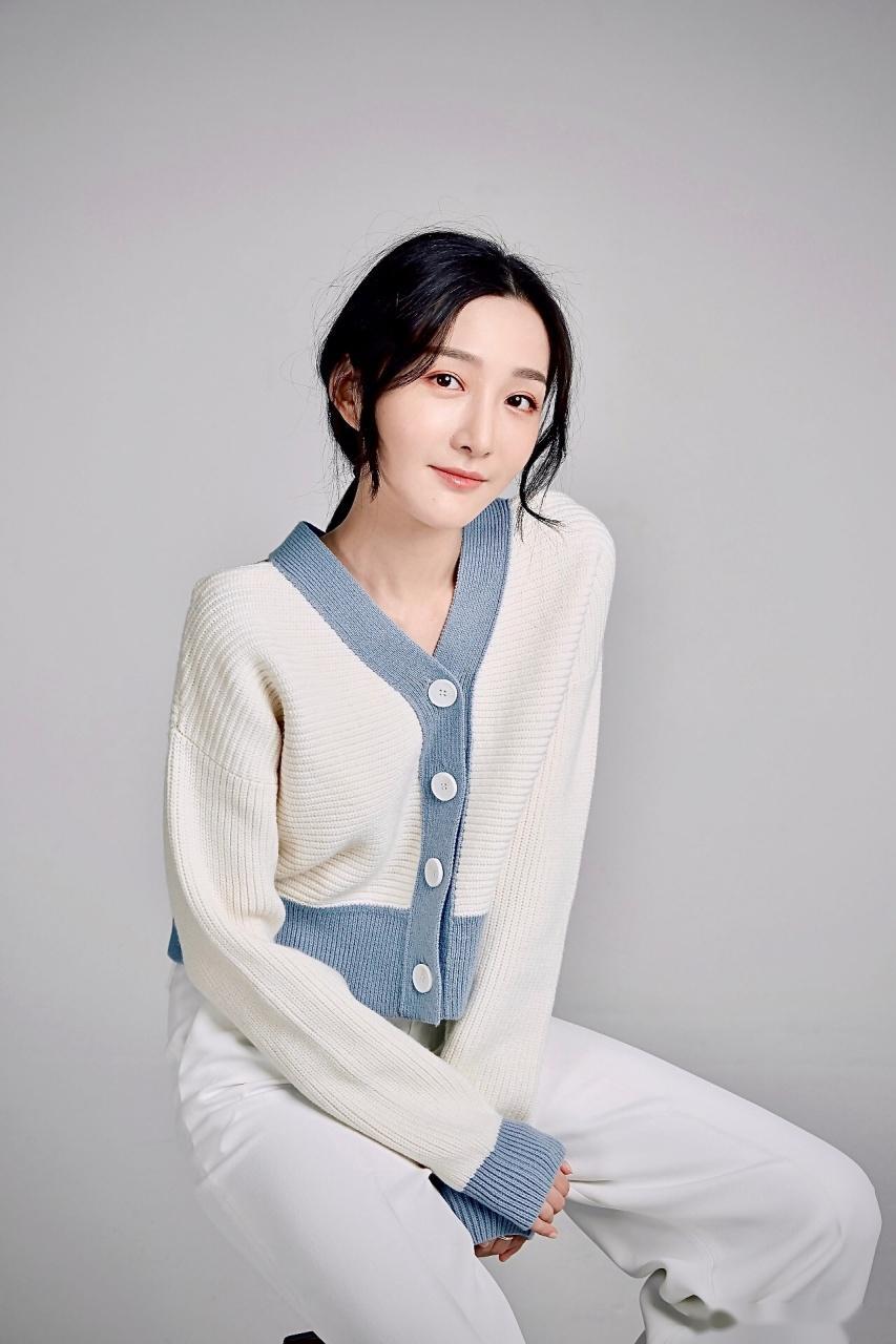 美女明星之黎真安!