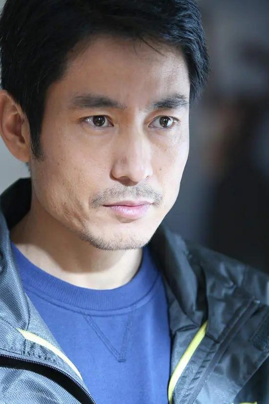 不知道为什么,我总觉得刘敏涛和成泰燊长得好像,是不是我的脸盲症又