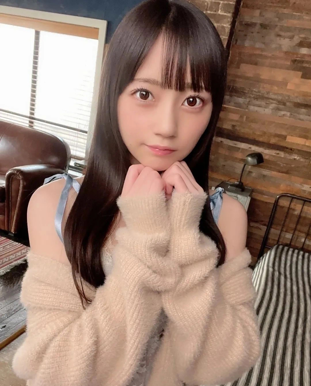 日文名:七沢みあ,英文名:nanasawa mia,1998年12月13日出生于日本东京