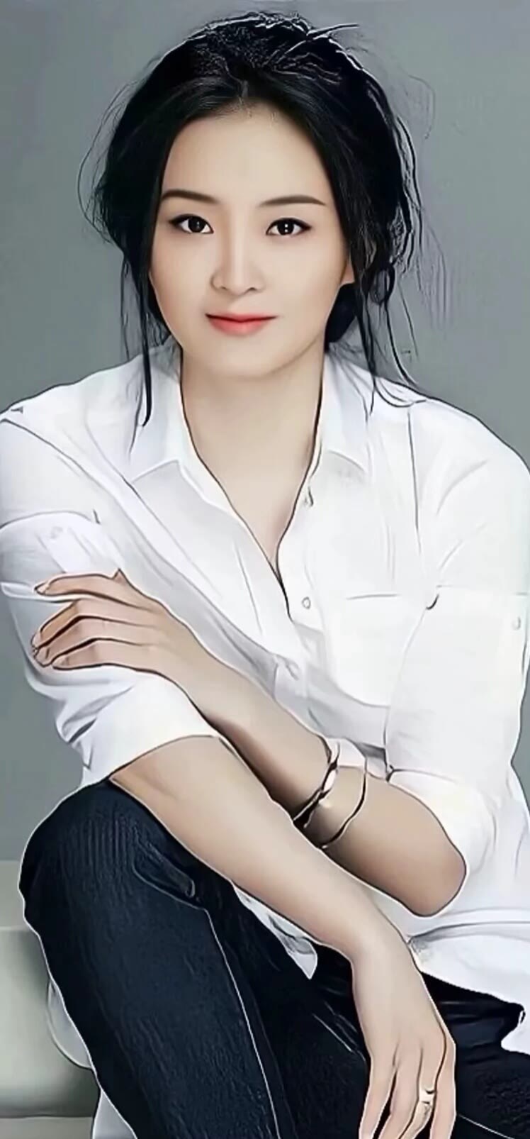 王艳(rebecca),1974年2月11日出生于山东省青岛市,中国内地影视女演员