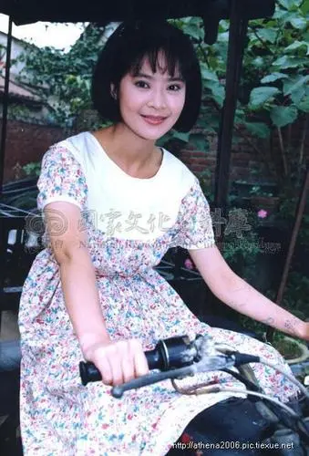 90年代玉女掌门俞小凡,1964年6月9日生于台湾,台湾女演员,毕业于台湾