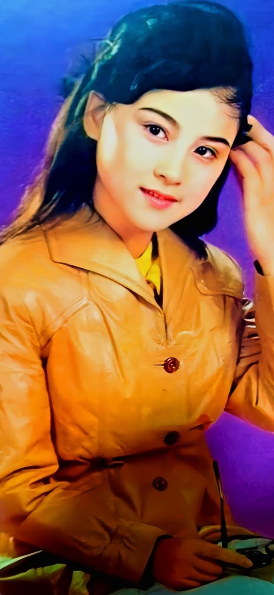 眉清目秀,柳叶眉杏核眼,笑靥如花,,一代佳人.演员朱碧云.