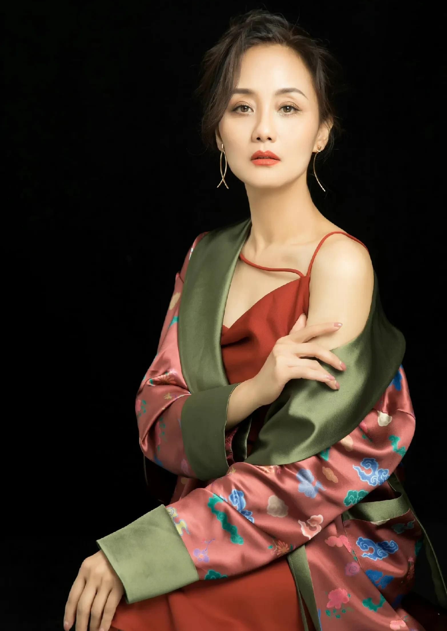 她是《一起来看流星雨》中慕容云海的妈妈,同时也是《楚乔传》中的