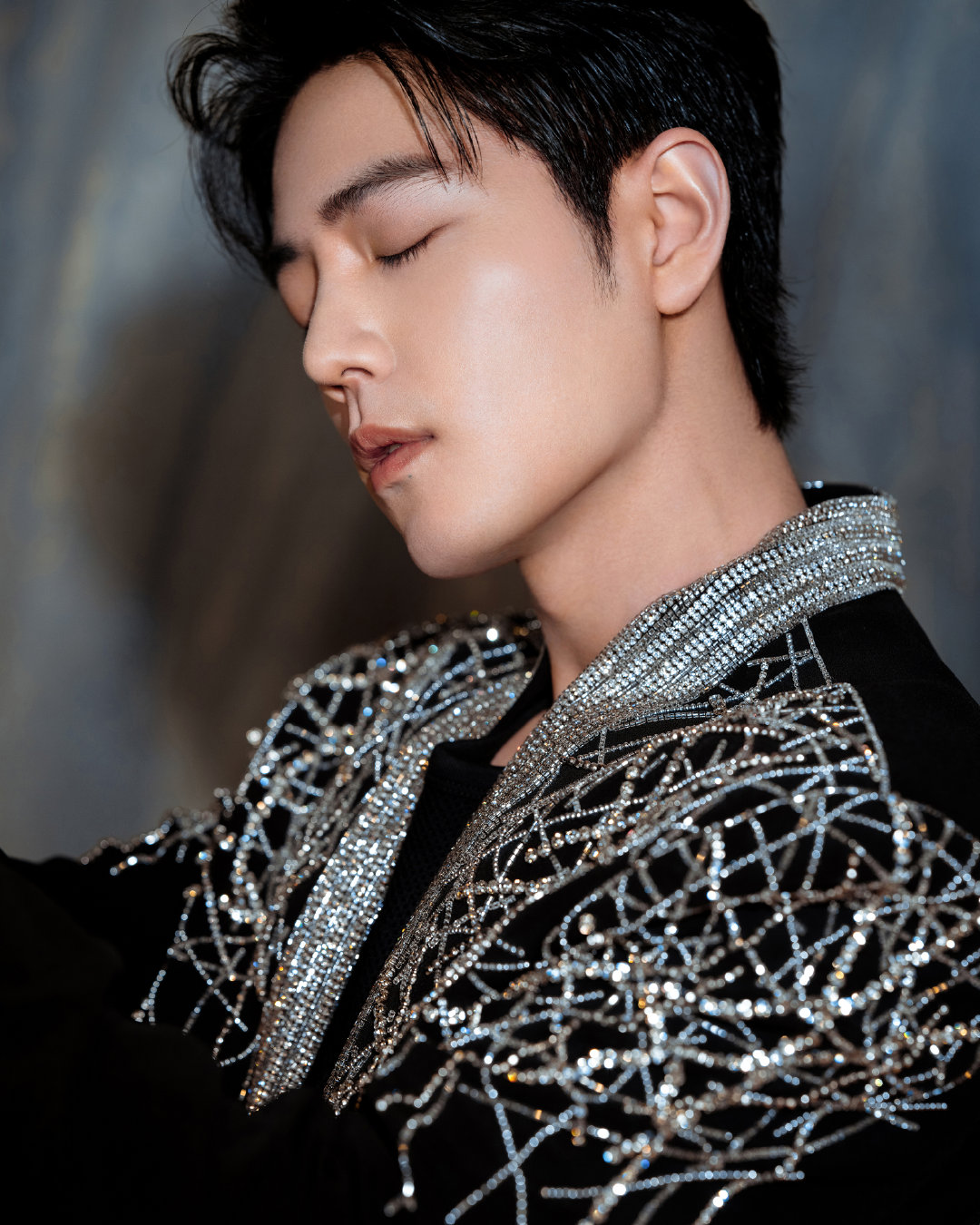 肖战时影# xz#肖战玉骨遥#  气度清空凝定,宛