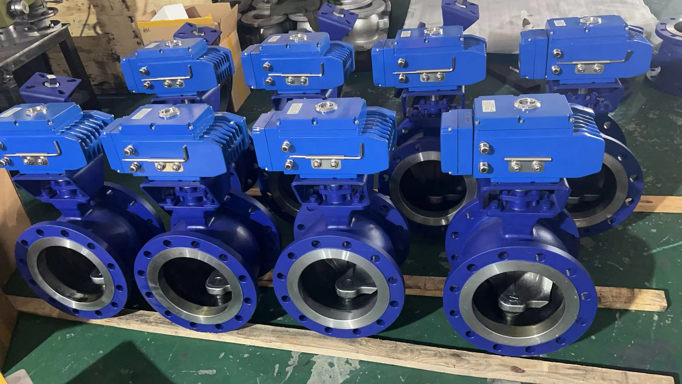 电动v型球阀具有以下特点:  1.