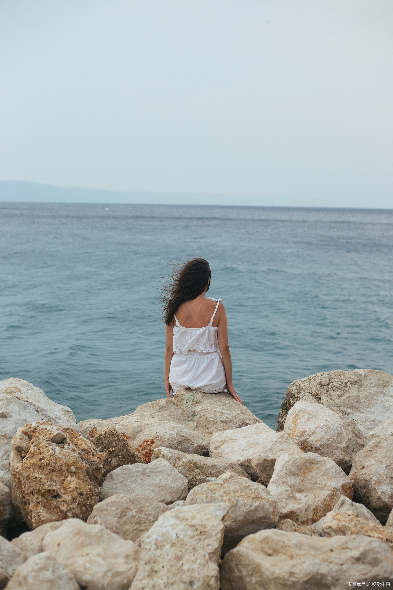 时事热点我来评# 婚礼当天,婆家人按捺不住好奇