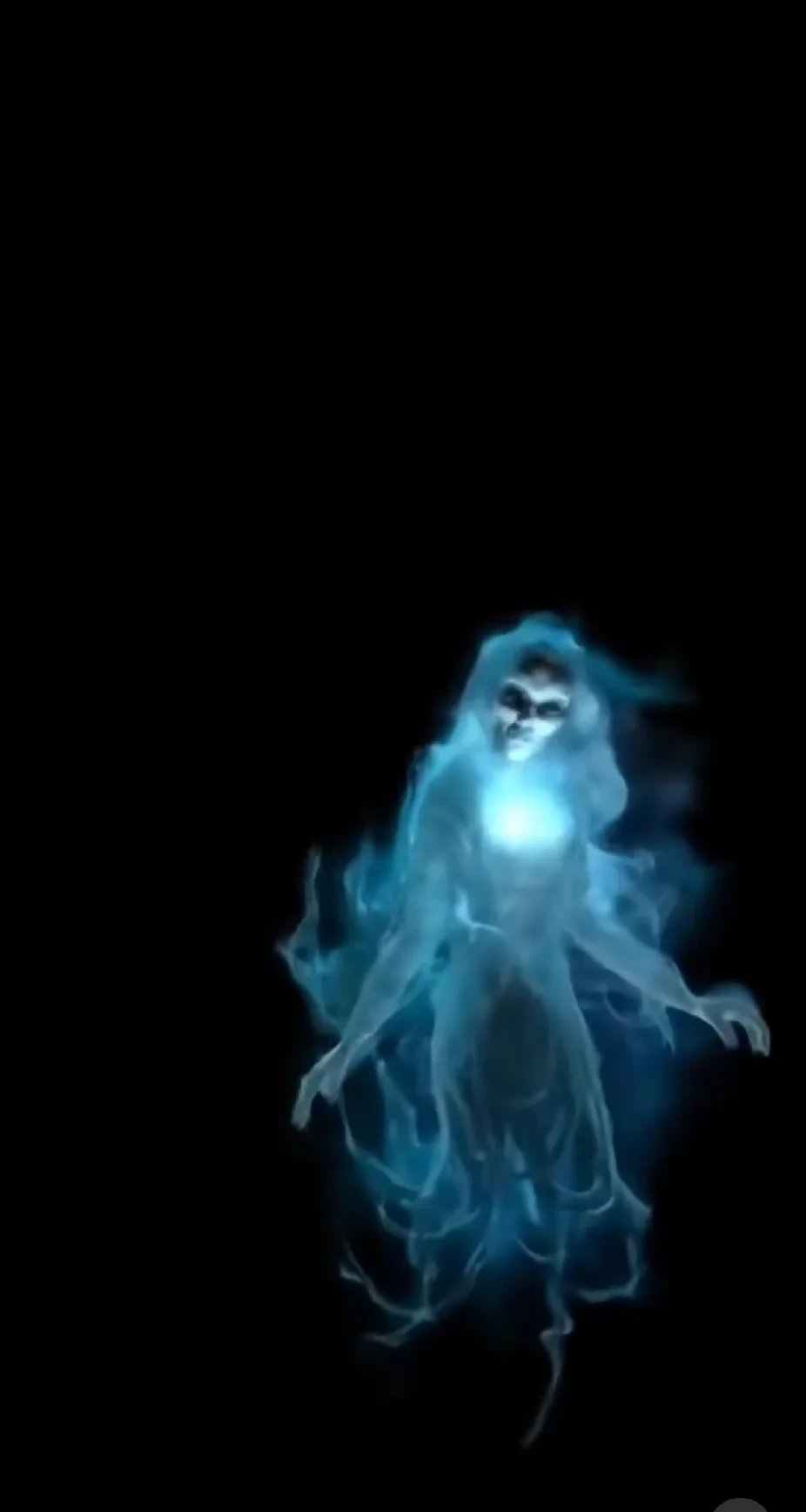 于是,他们俩就坐在车里开始看起了鬼片.就在这时,一个女生悄悄地站