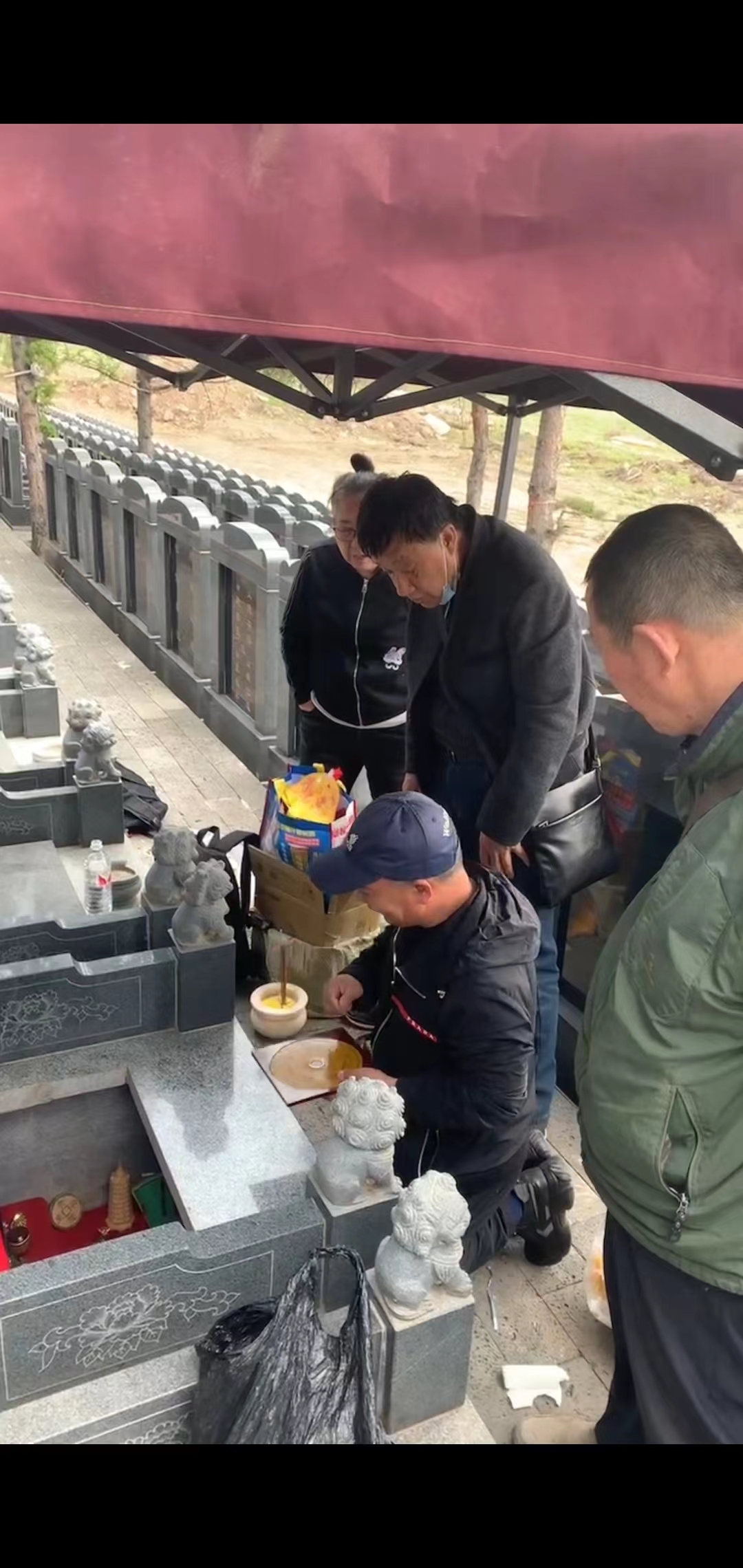 9996号这个是在黄山公墓,勘测为福主墓穴装穴布局,安葬