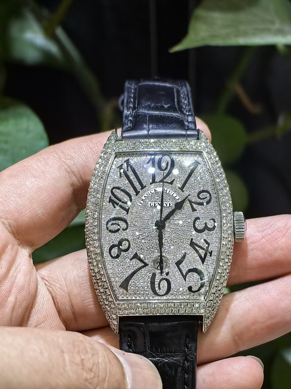 刚到极品法穆兰8880男士机械腕表 后镶顶级满天星钻石 颗颗饱满 全部