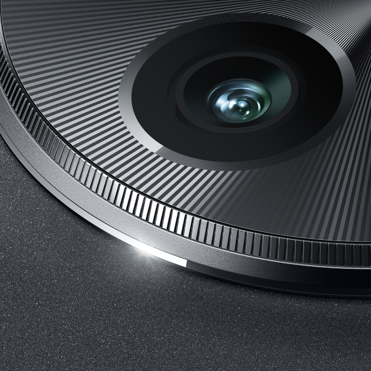 真我gt5 pro# 相机deco 行业首创不锈钢栅格设计,坚如磐石,质感非凡!