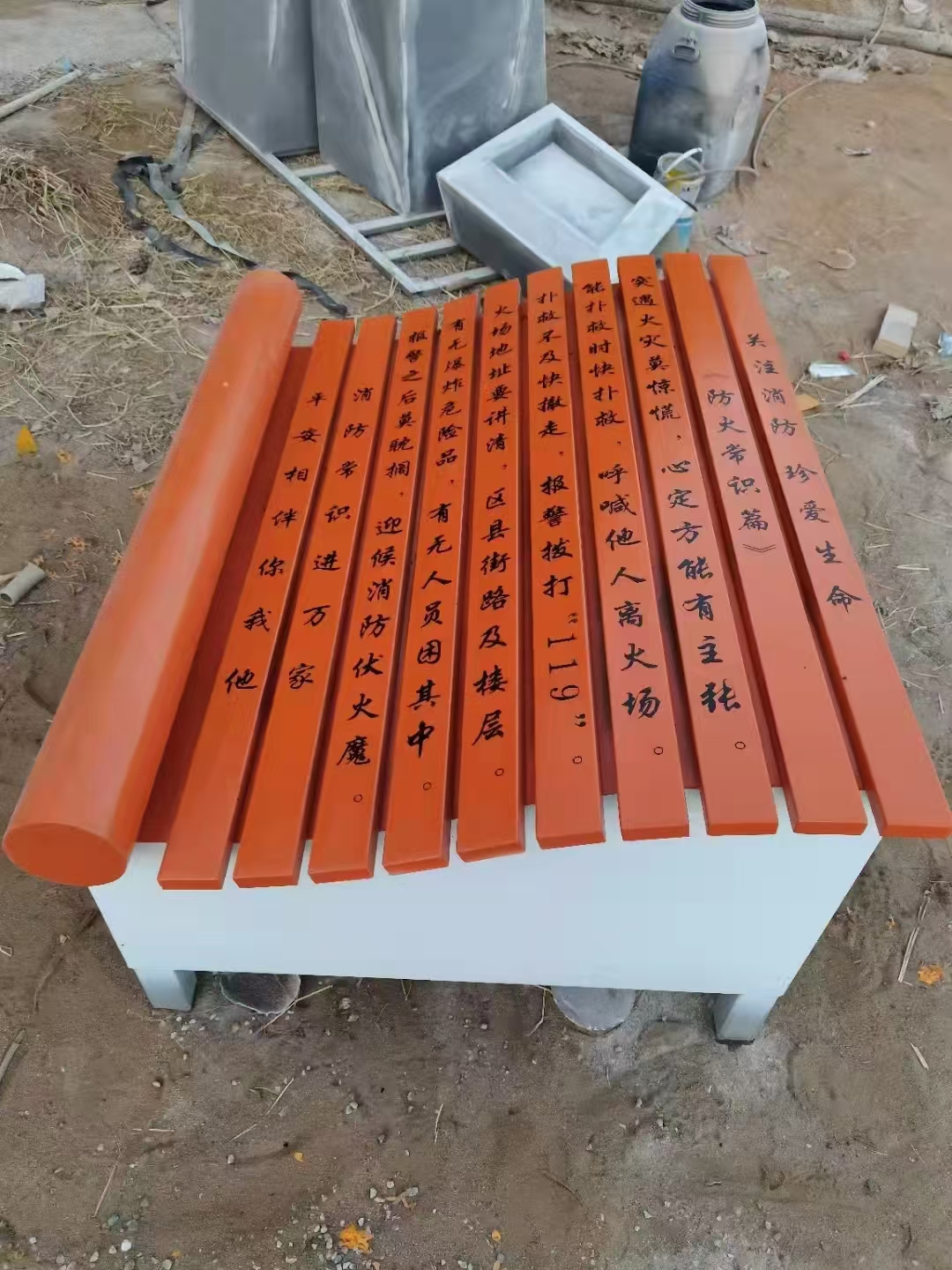 不锈钢书简竹简雕塑铁艺喷漆面书卷雕塑定制加工厂家