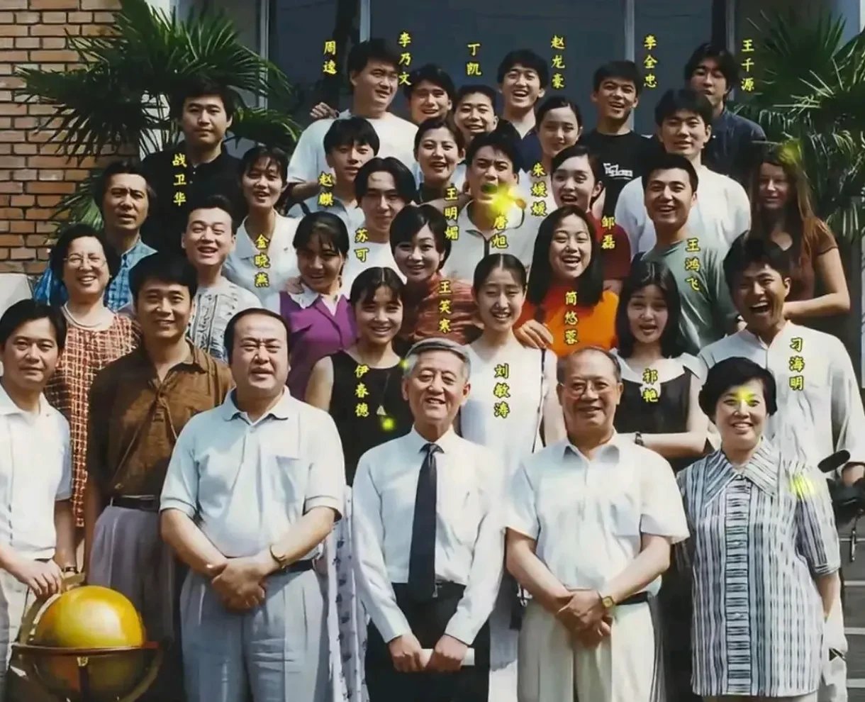 《蛮好的人生》里饰演李奋斗的演员赵龙豪原来也是93级中戏表演班学员