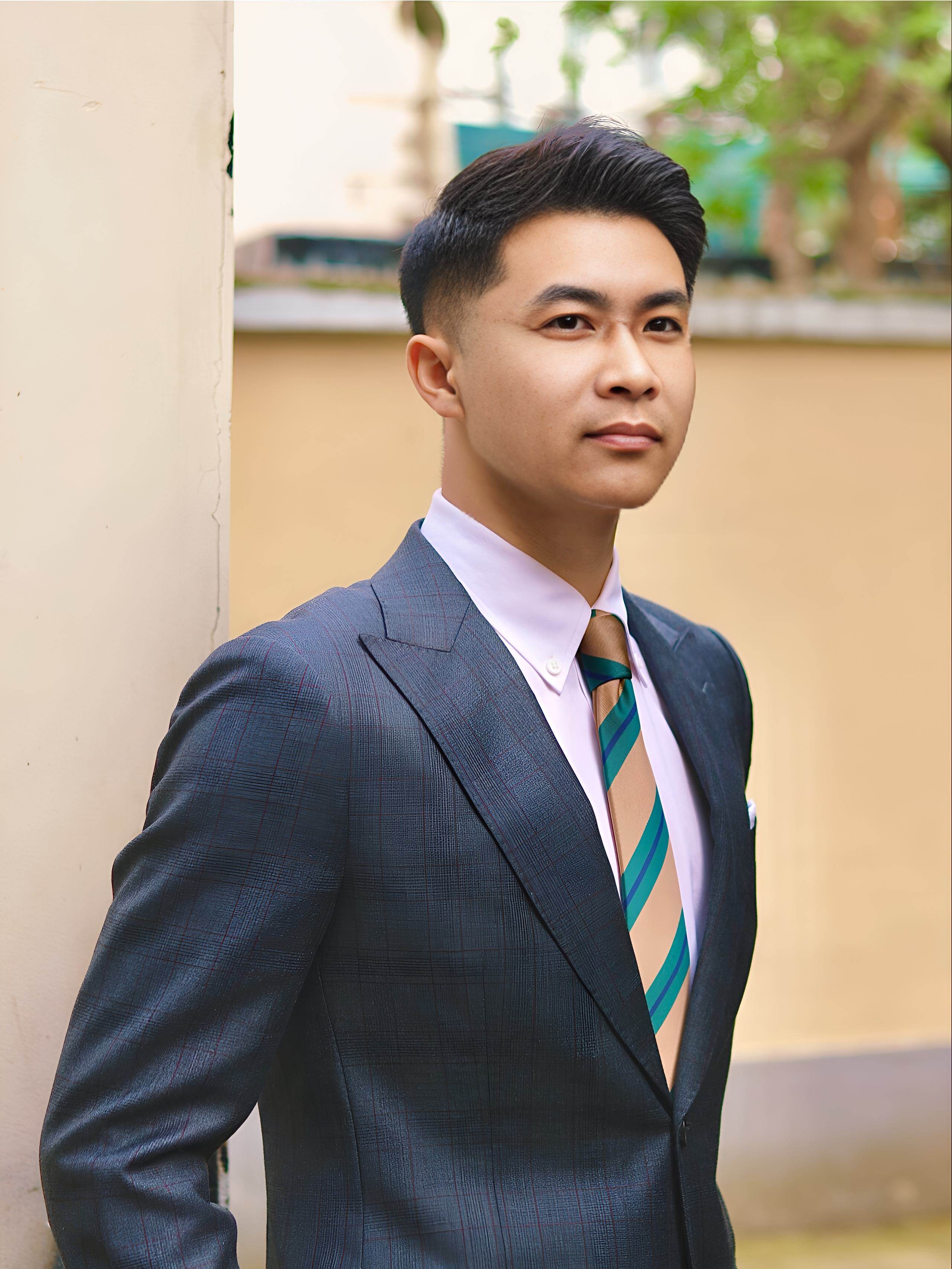 塑造教师面试的理想形象:仪容仪表要点 在面试或正式场合,塑造良好的