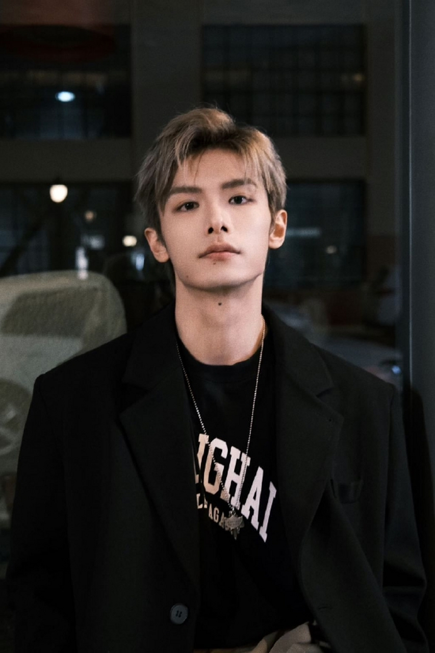 我在另一个平台还专门设置了话题来讨论.