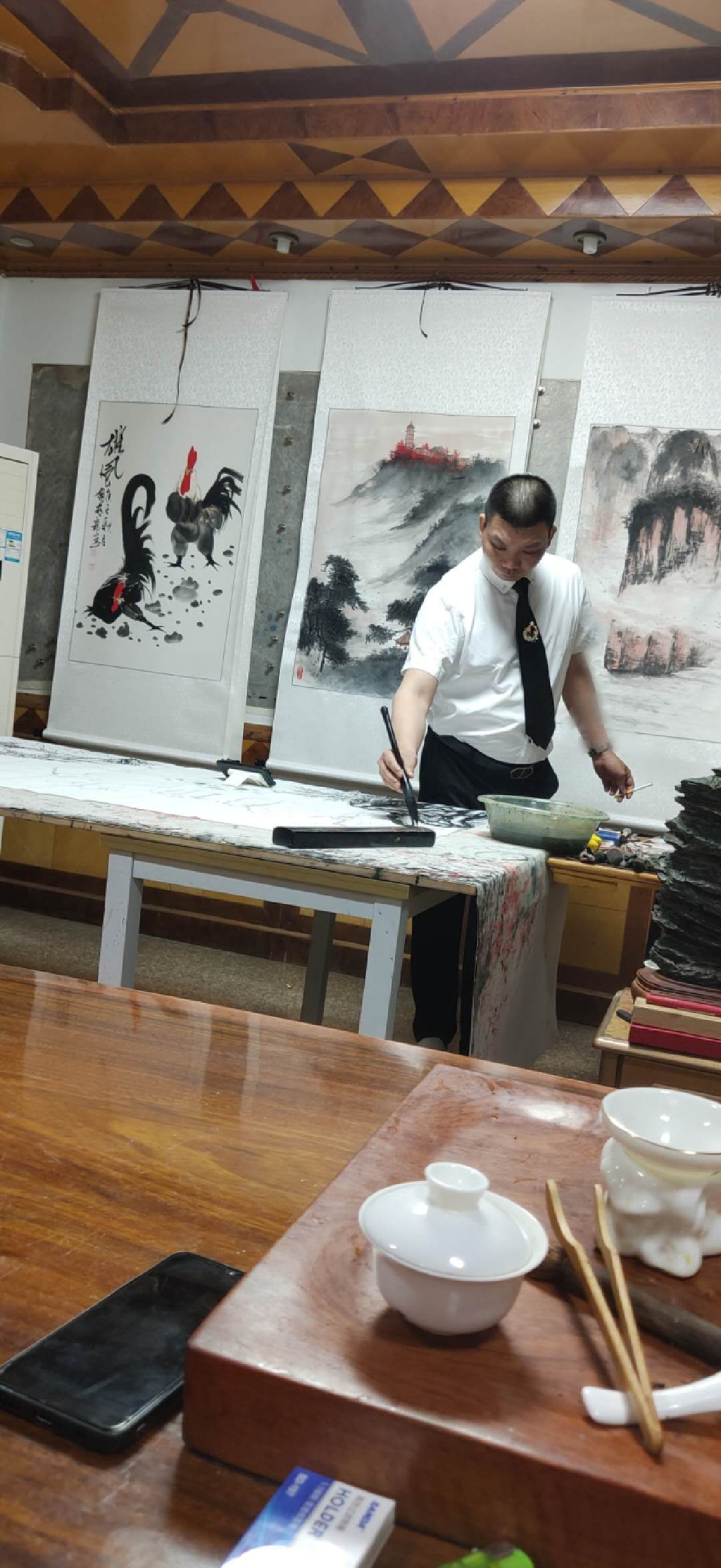 漳州市平和县青年上亿万资产的富豪榜之一,[胡林龙],青年国画家,青年