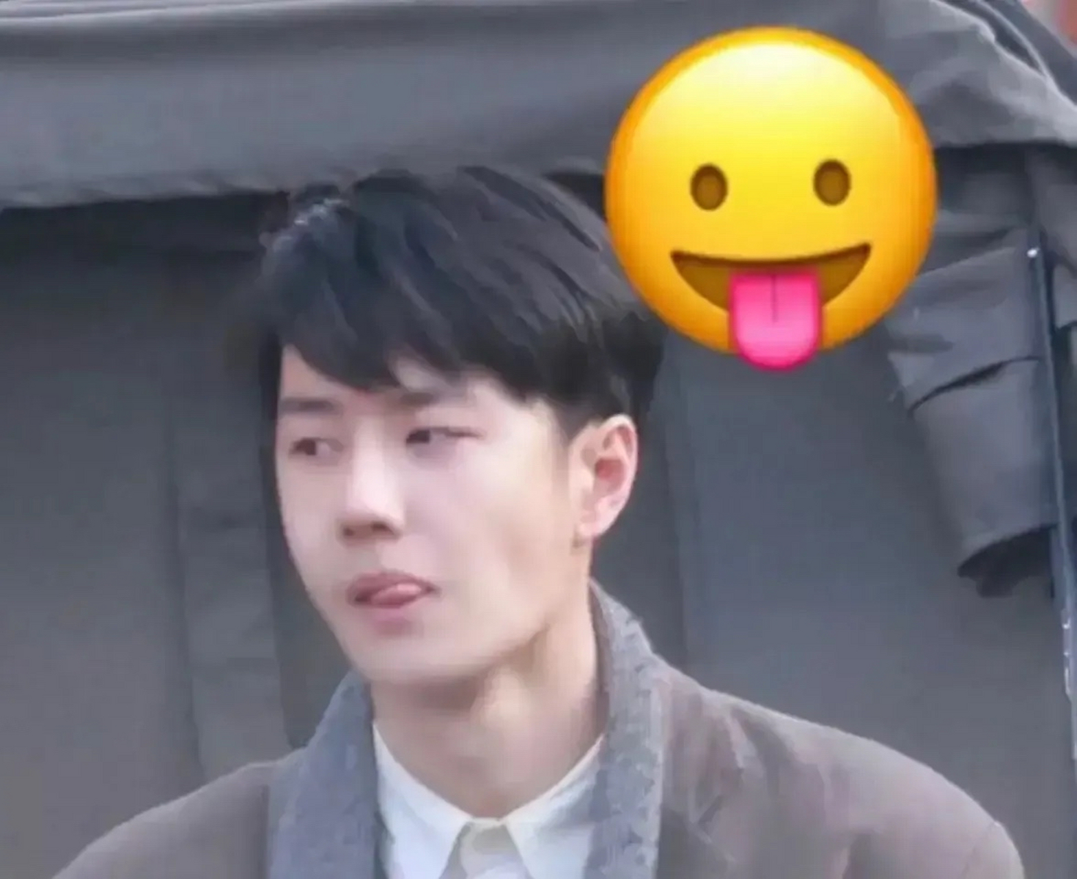 王一博魏若来# #王一博追风者#  魏若来贡献的表情包,太可爱了[比心]