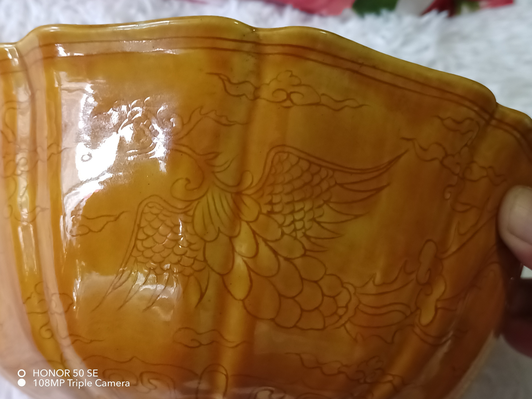 大明弘治款暗刻龙凤纹花口海碗!